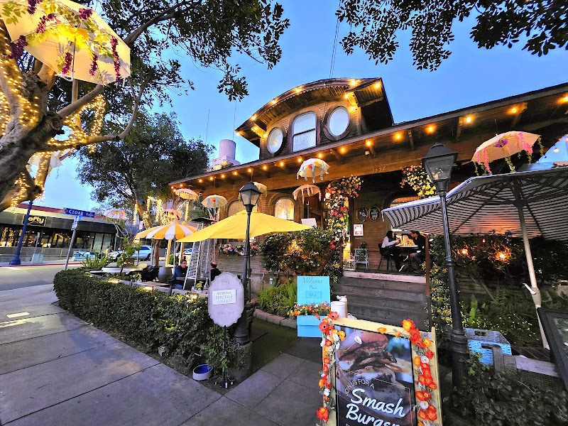 Queenstown Public House