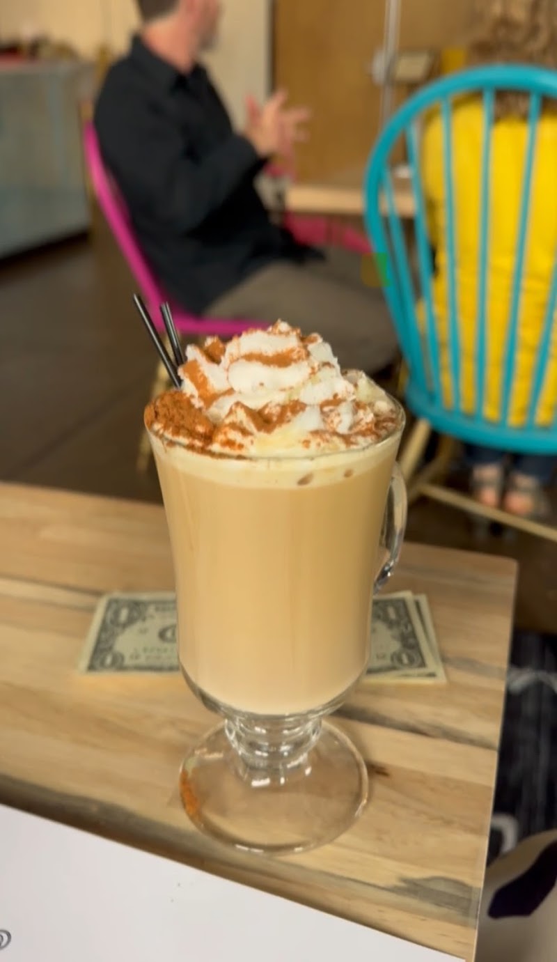 Ballyhoo Table & Stage