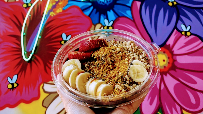 The Hive Superfood Eats & Organic Cafe - Santa Monica