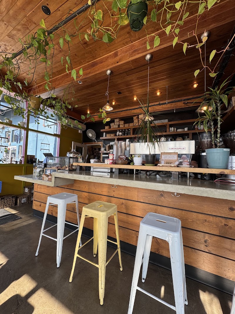 Glass House Coffee & Kitchen