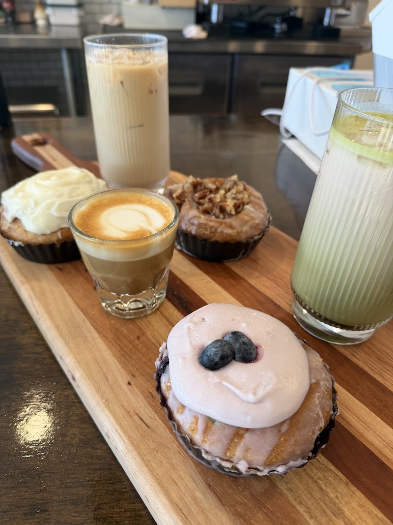 Chloe Lee's Coffee & Bakehouse