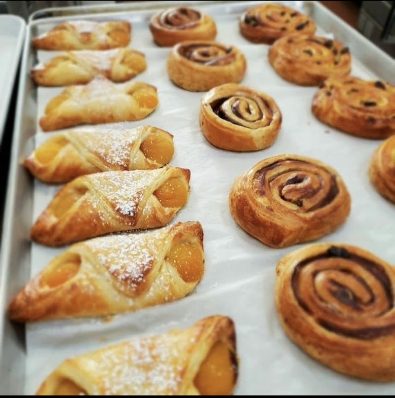 Mademoiselle Paris French Restaurant & Bakery