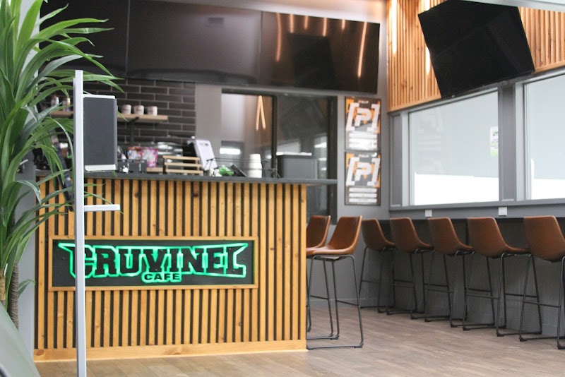 Cruvinel Cafe
