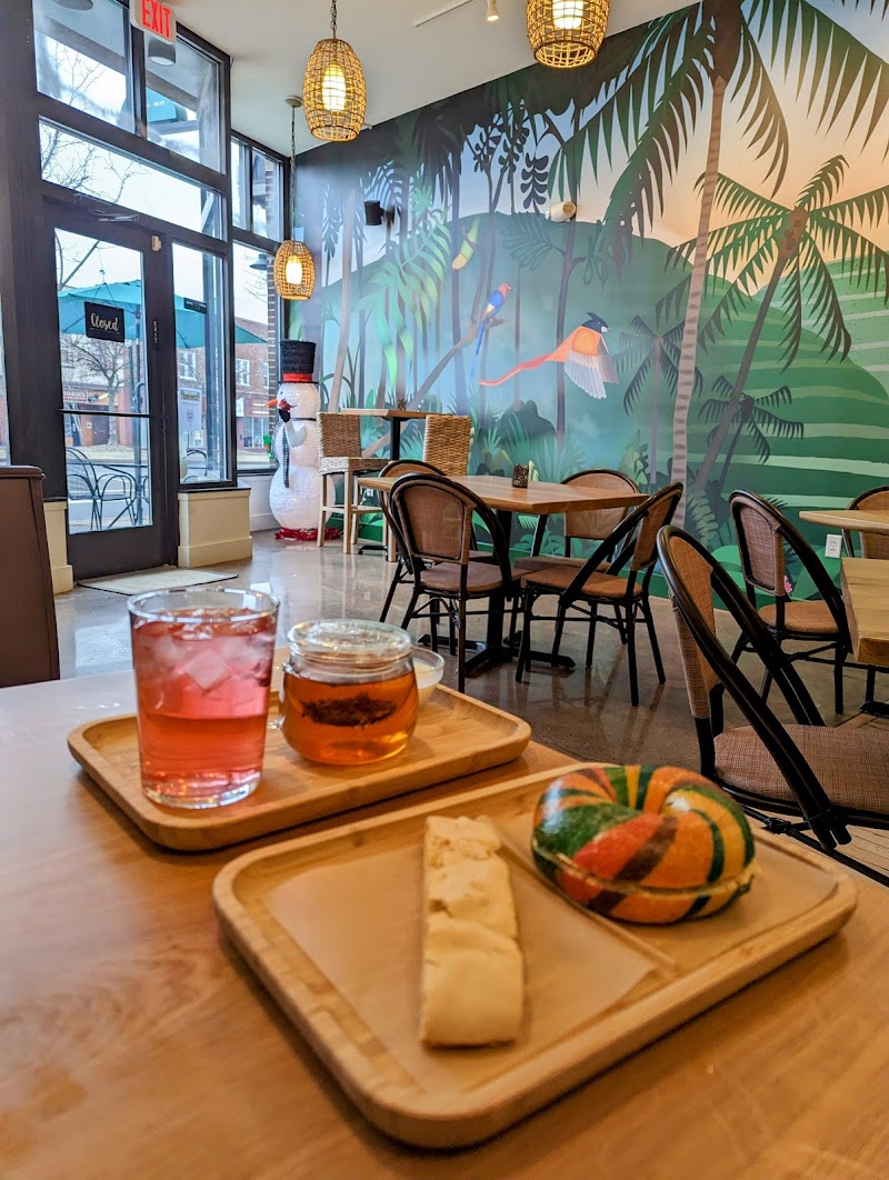 SRINA Tea House & Cafe