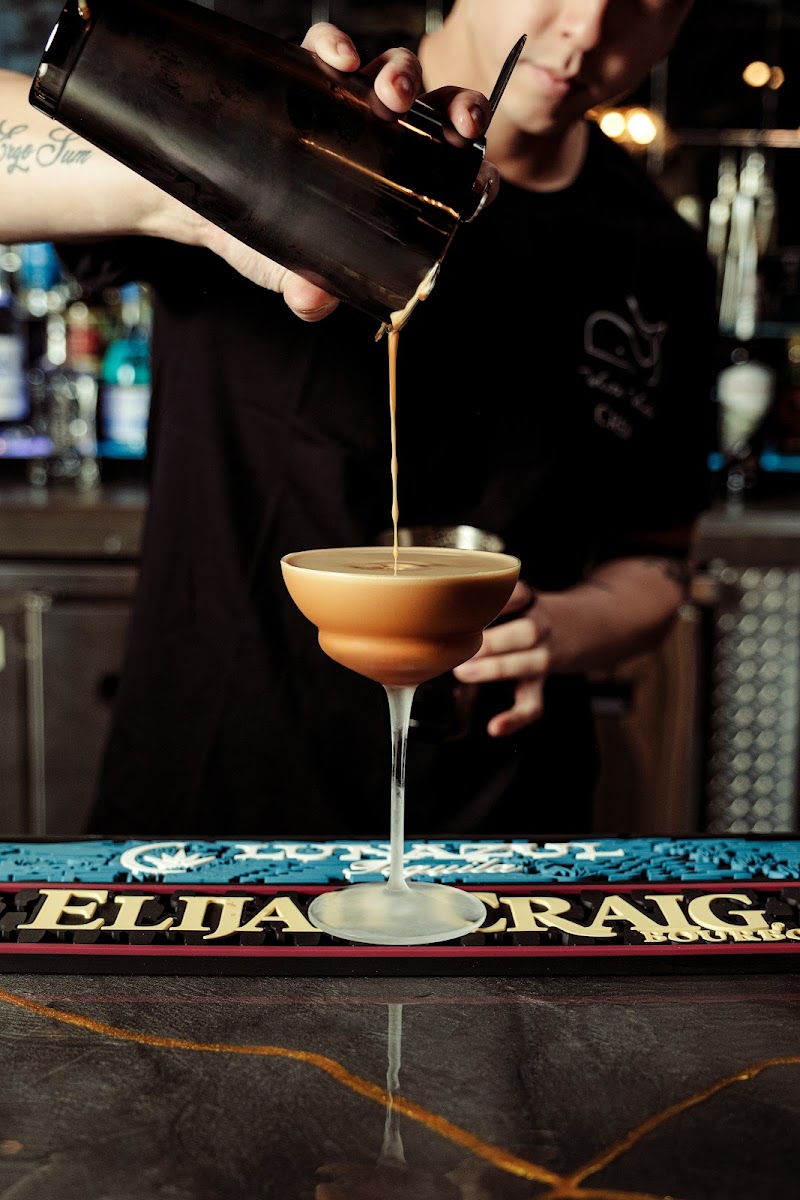 White Whale Cocktail Bar Fremont Street