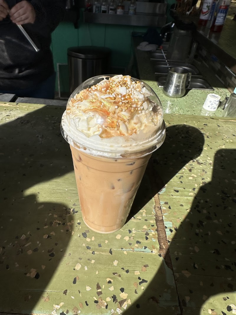 Cafe 912 By The Espresso Base + Lil Mint Trailer