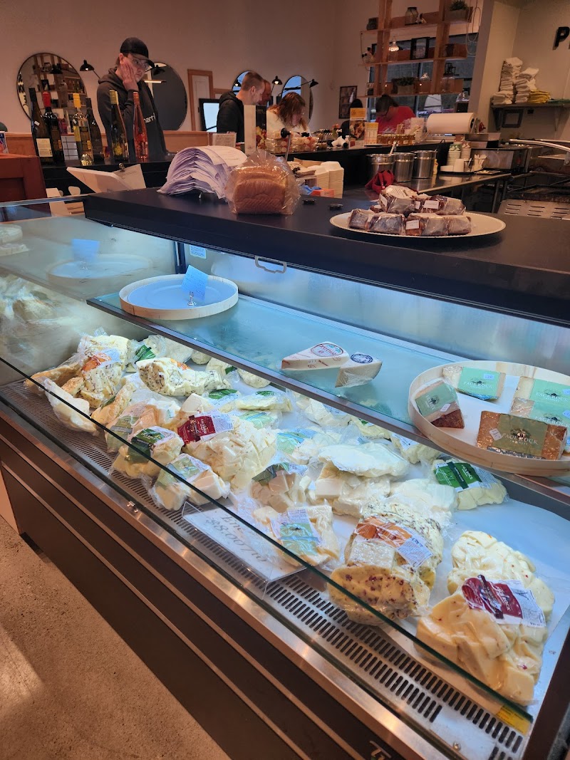 Face Rock Creamery - Coos Bay Village Cafe