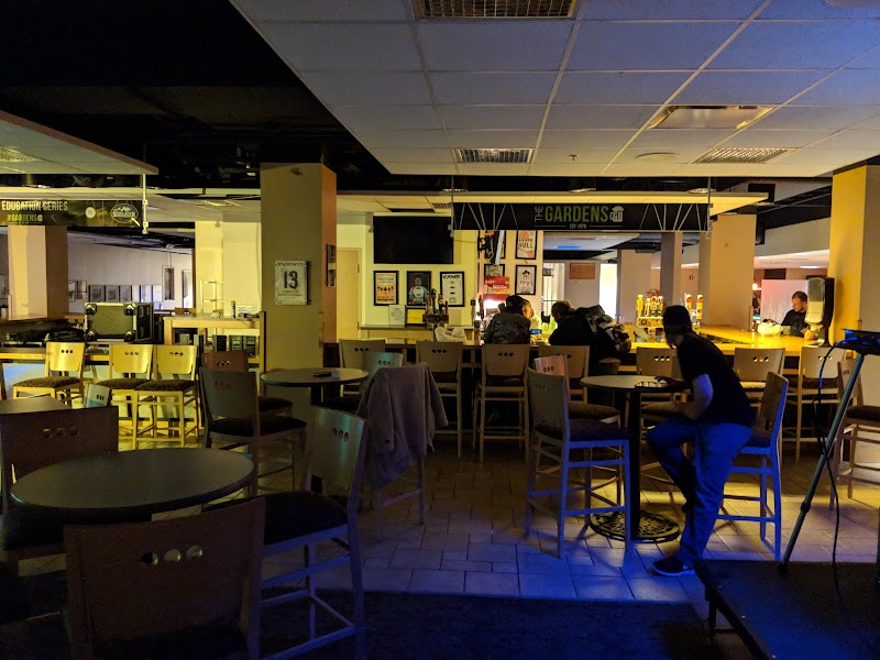 Pokes Pub & Gameroom