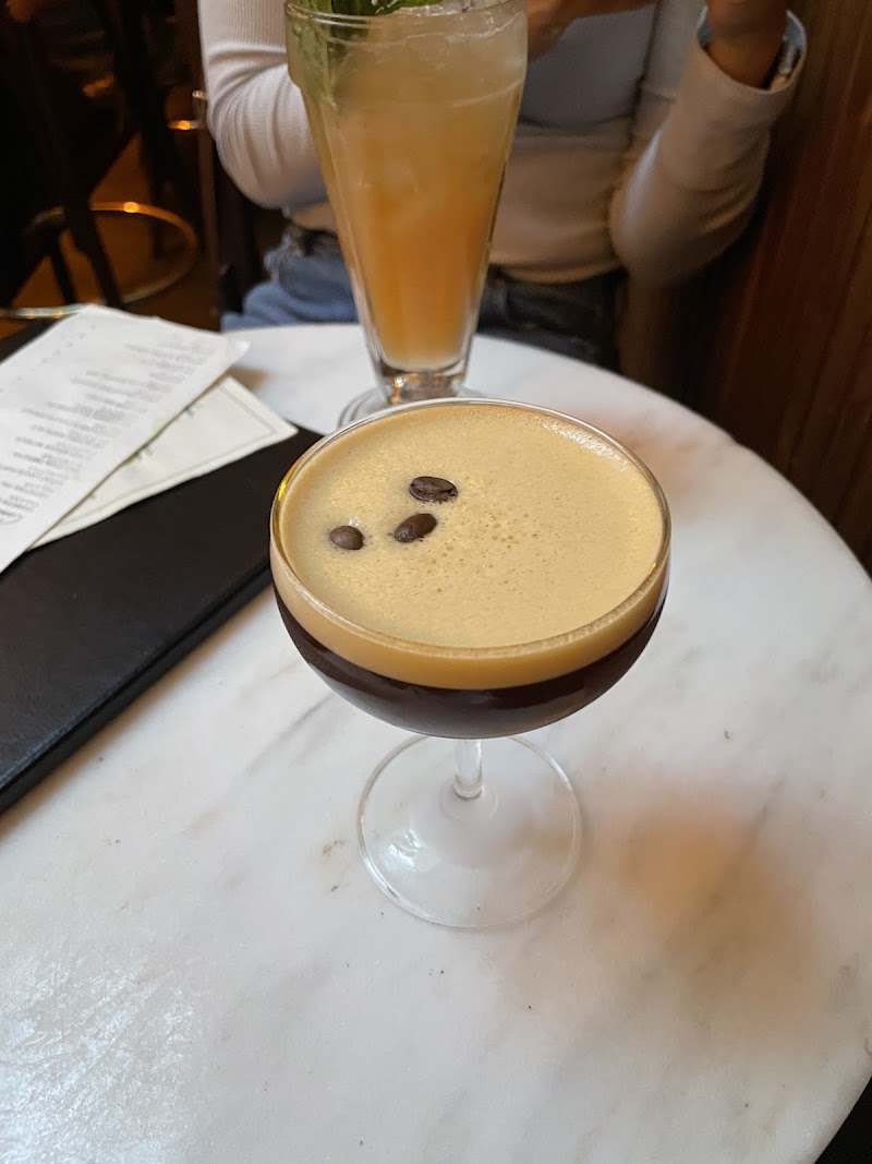 Leopold's Books Bar Caffè