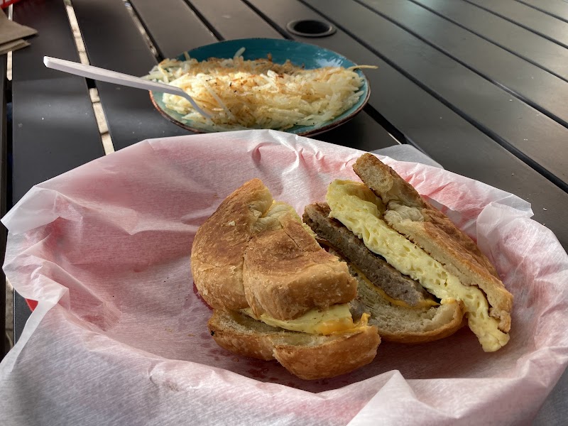 Boultawn's Bagelry, Cafe & Gallery