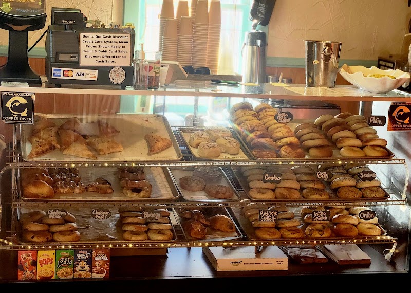 Boultawn's Bagelry, Cafe & Gallery