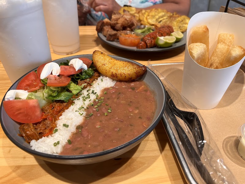 Candelaria Eatery & Cafe