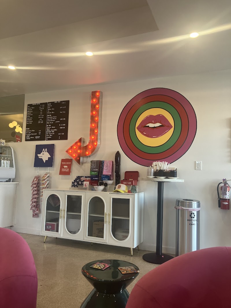 Hot Lips Coffee Shop