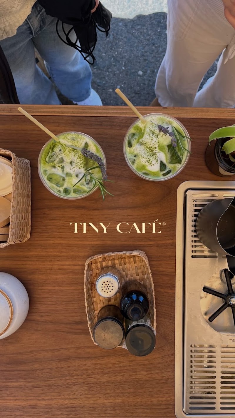 Tiny Café