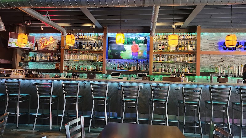 Slip 56 - Bar & Restaurant