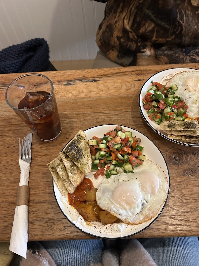 Greta - Greenpoint neighborhood coffee shop