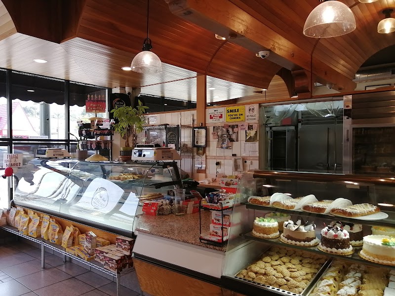 Eagle Rock Italian Bakery & Deli