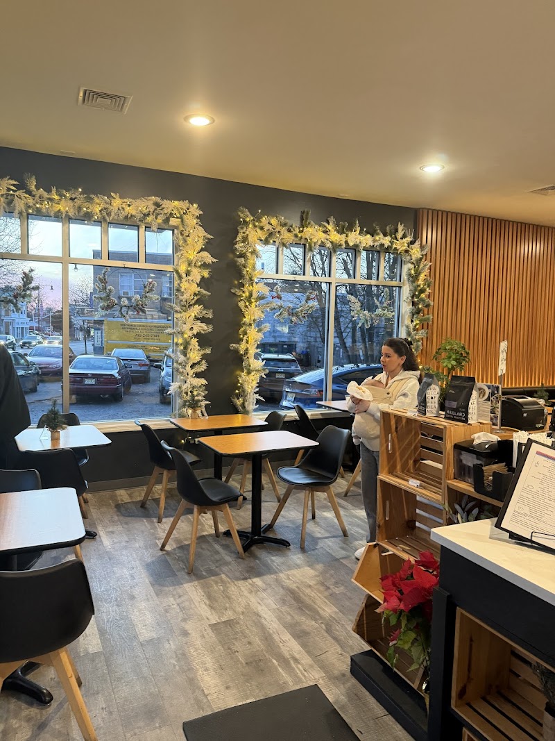 Ellinikon Agora, Greek Market