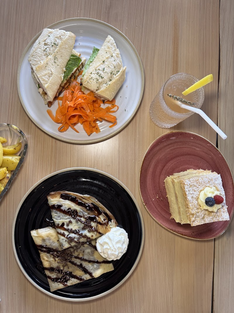 Creme de la Creme - Naples