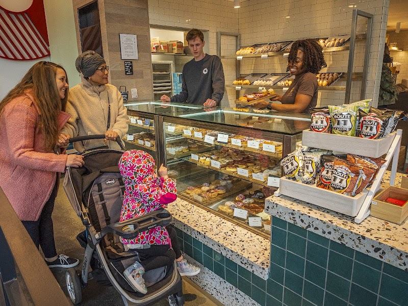 Good Company Doughnuts & Cafe - National Landing