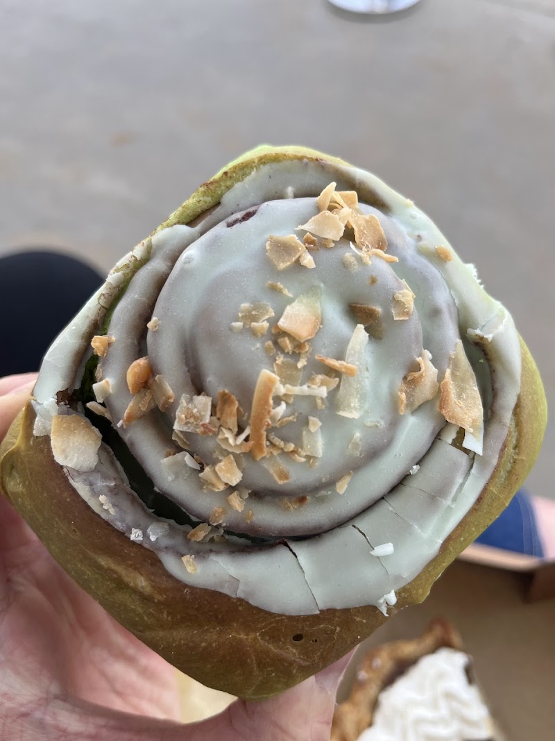 San & Wolves Bakeshop