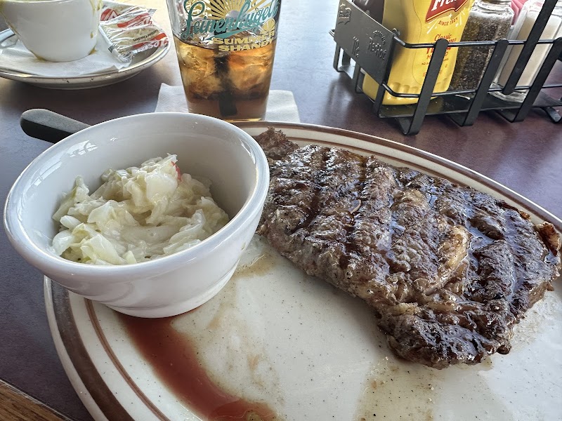 Uncle Charlie's Package Liquor, Grill & Tavern