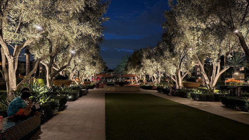 Promenade Cafe and Market