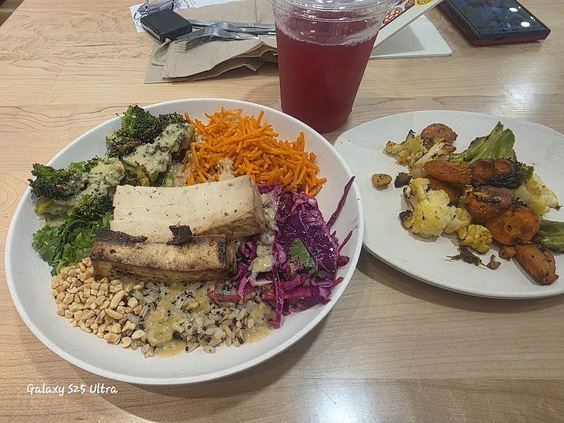 Modern Market Eatery - Power & Light