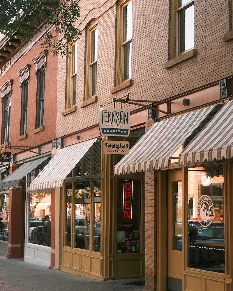 Fernson Downtown & Totally Rad Eats