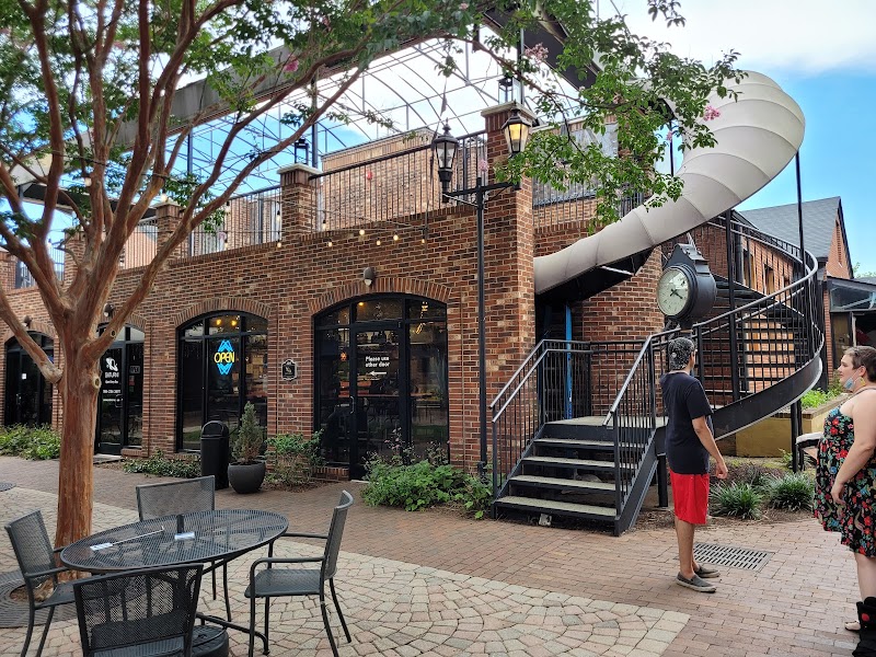 Saturni | Fusion Bistro & Coffee Lounge @ Chapel Hill