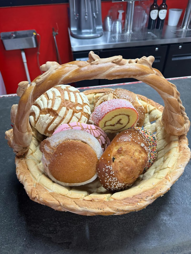 Macario's Bakery & Cafe