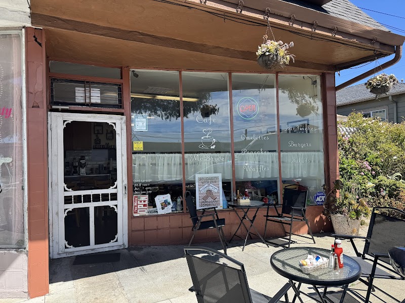 Cafe McBryde