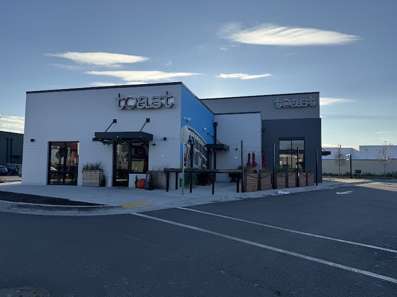 Toast, New American Gastropub @ Scott’s Walk