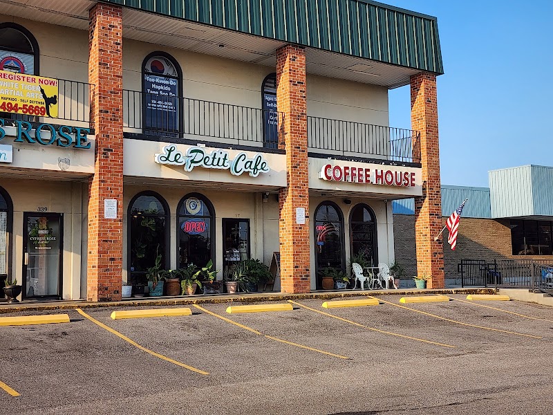 Le Petit Cafe Coffee House