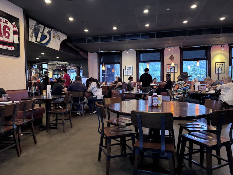 Sidewinders American Grill