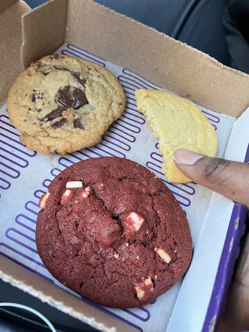 Insomnia Cookies