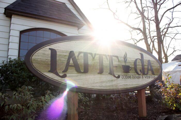 Latte da Coffeehouse & Wine Bar