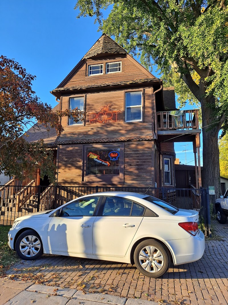 The Port of Kenosha Beverage House