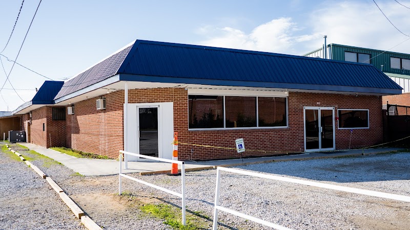 Blu Majik Bar & Grill