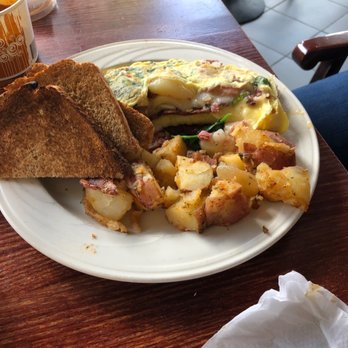 Garden Fresh Courthouse Cafe