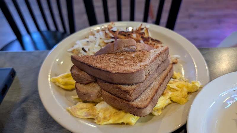 Powder Horn Lounge & Casino