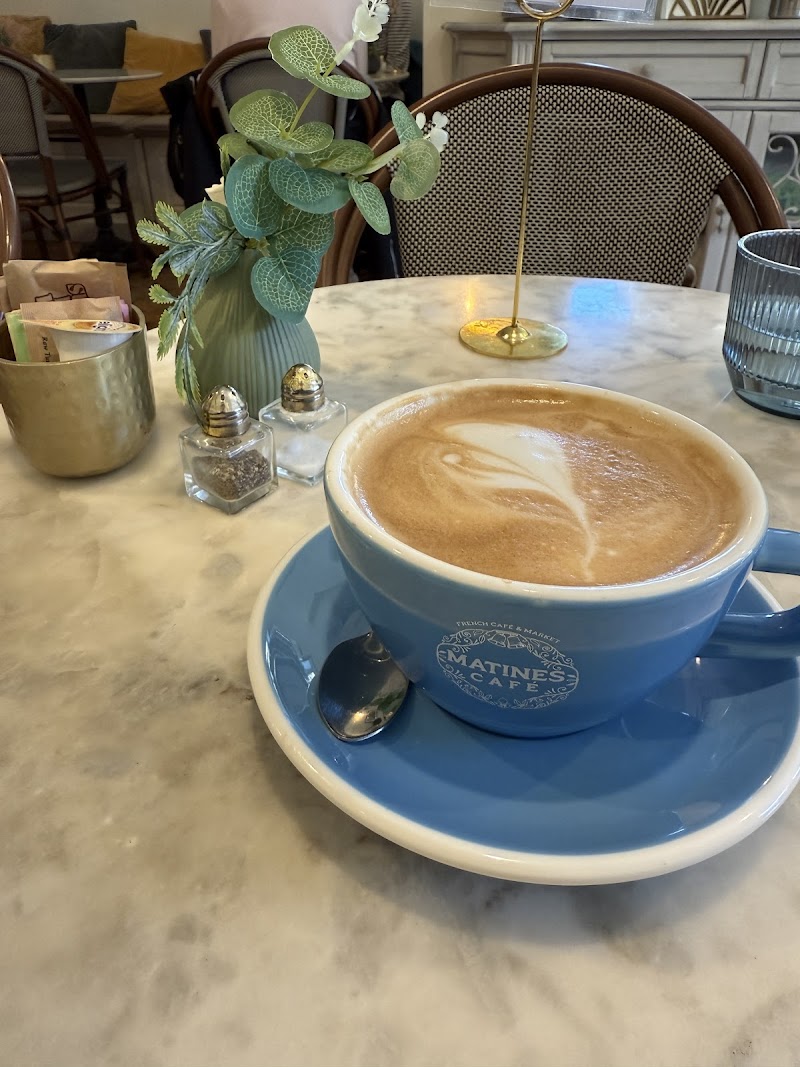 Matines Café