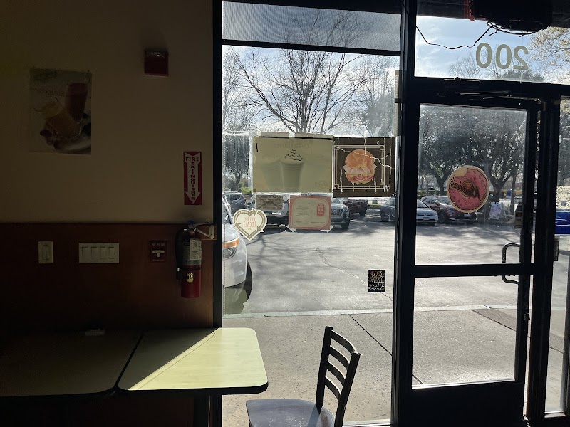 Kacie's Donut Lounge