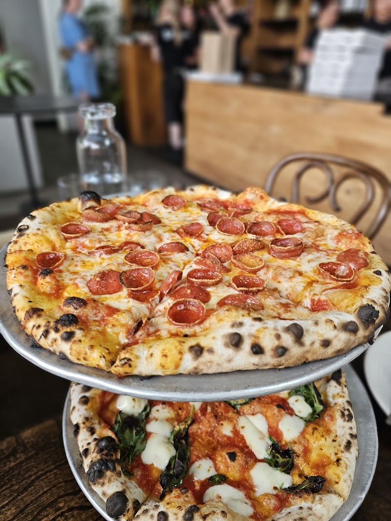 Rosalia Pizza Linden Hills