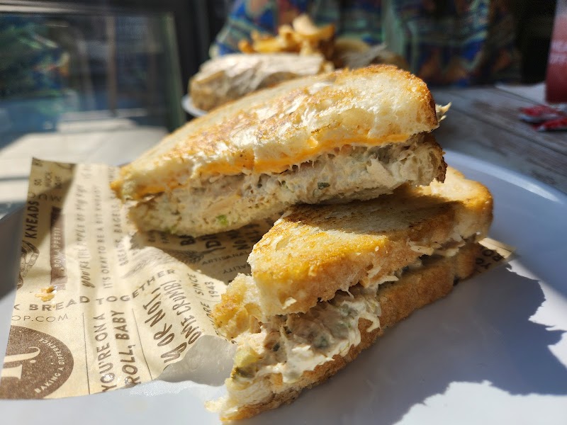 Kneads Bakeshop & Café