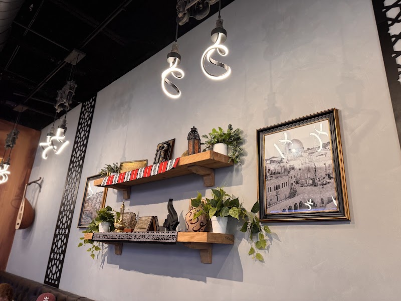 Oud Coffee & Cafe Wicker Park