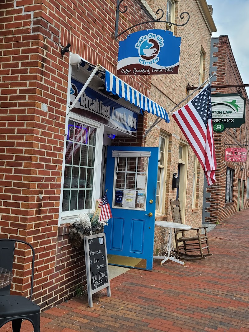 Cafe on the Circle