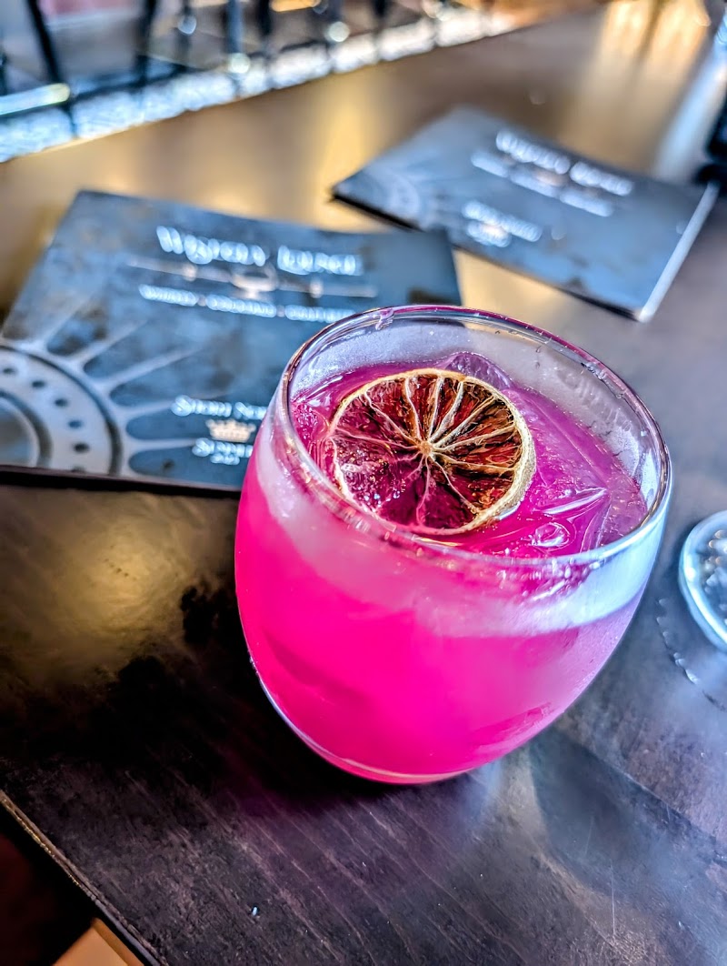 Wiseguy Lounge - Short North