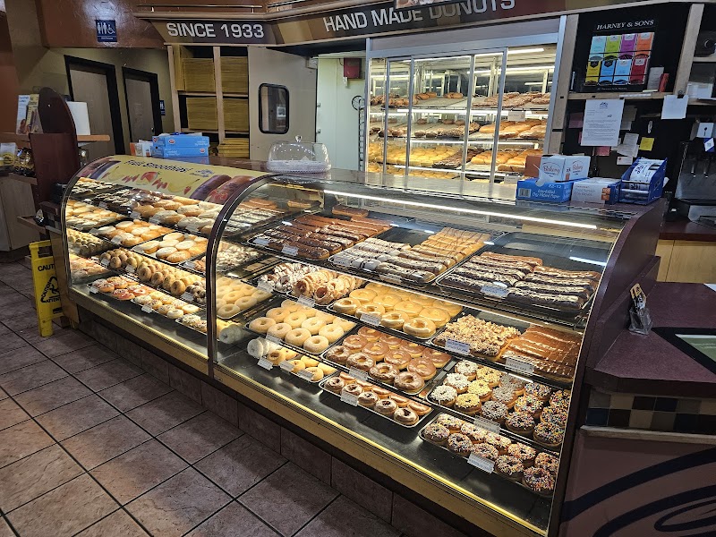 LaMar's Donuts and Coffee