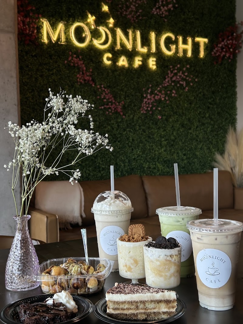 Moonlight Cafe
